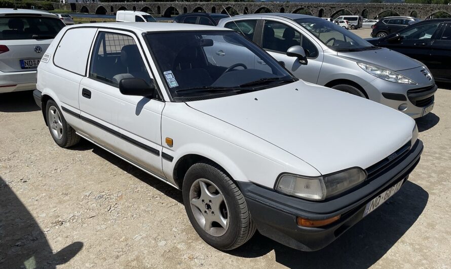 Toyota Corolla (Тойота Королла), 6 поколения, Е90, 1.5 АТ