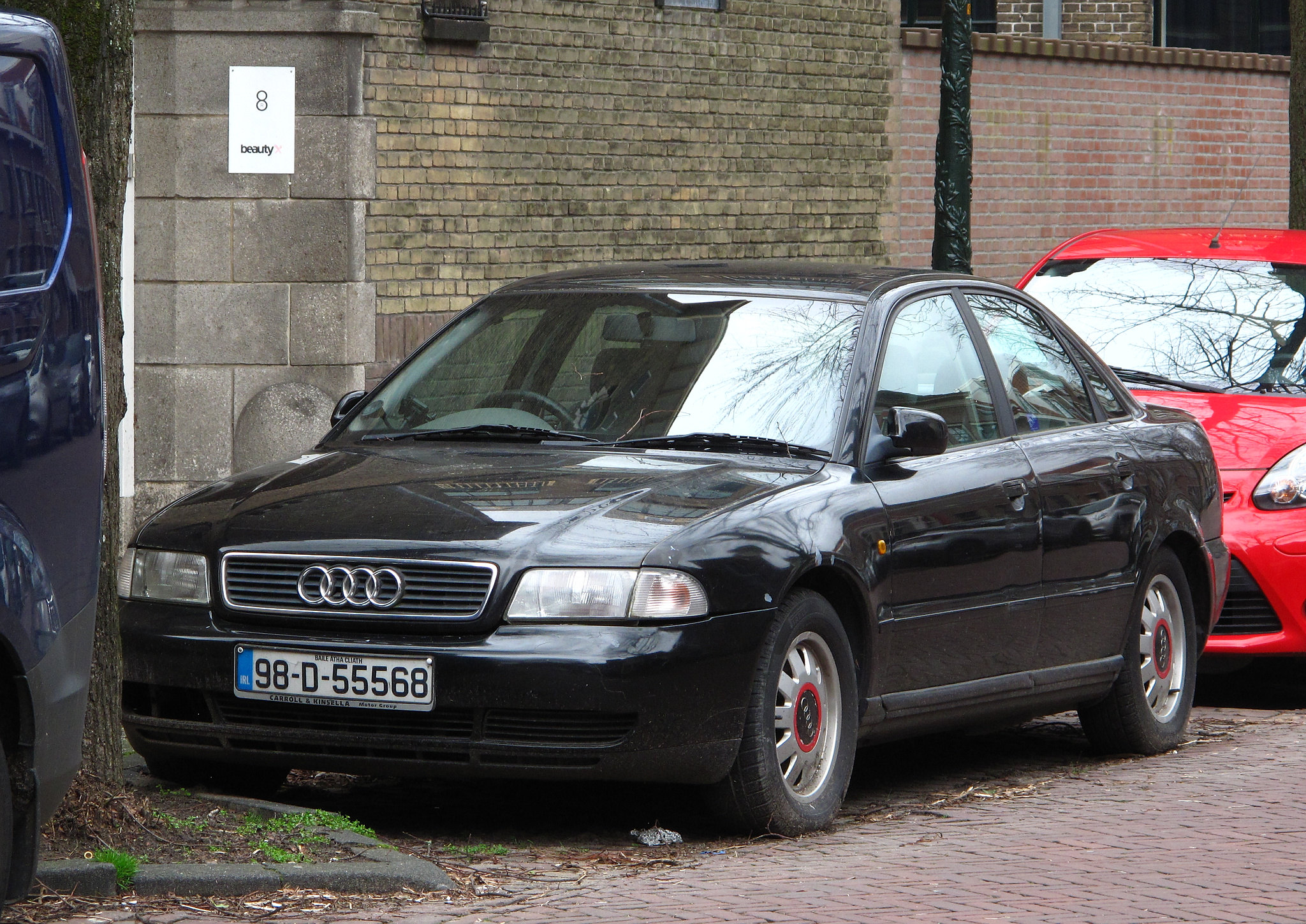 Audi A4 (Ауди А4) Б5, 1.6 МТ